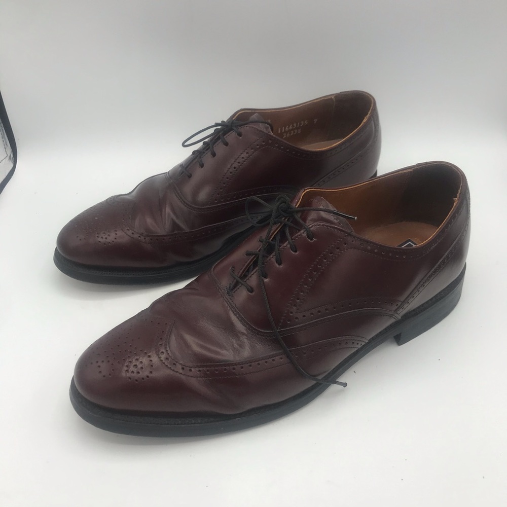 Bostonian 26238 Cordovan  Oxford WingTips size 9 D